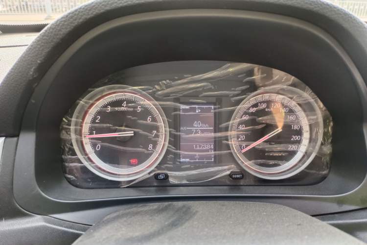 Used FORTHING Joyear S50 2017 1.5L Manual Luxury Model Odometer Close Up