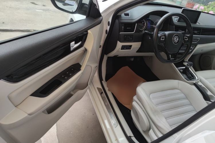 Used FORTHING Joyear S50 2017 1.6L CVT Luxury Model Driver Seat