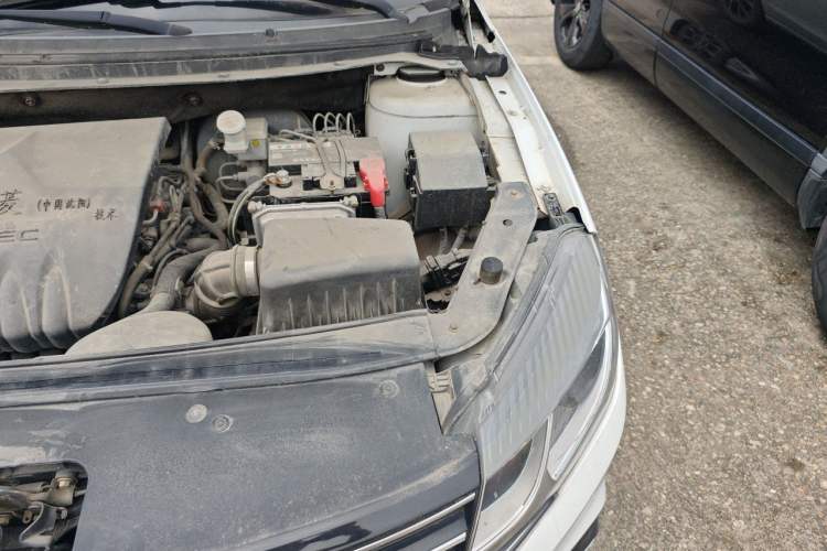 Used FORTHING Joyear S50 2017 1.5L Manual Luxury Model Engine Bay Left