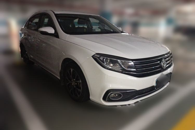 Used FORTHING Joyear S50 2017 1.6L CVT Luxury Model Front Right 45 Deg