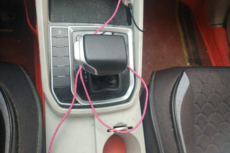 Used FORTHING Joyear S50 2017 1.6L CVT Luxury Model Gear Lever