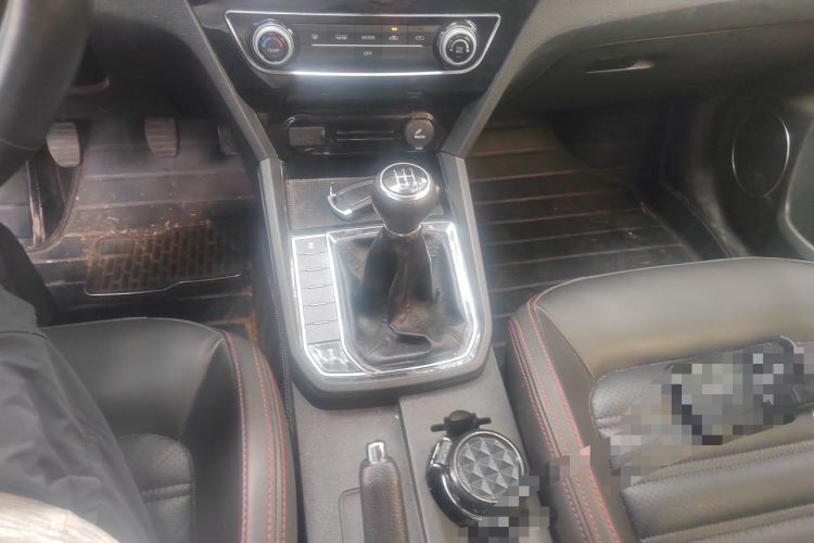 Used FORTHING Joyear S50 2017 1.5L Manual Luxury Model Gear Lever