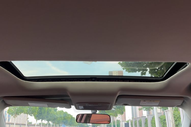 Used FORTHING Joyear S50 2017 1.6L CVT Luxury Model Headliner