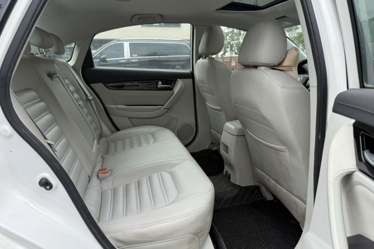 Used FORTHING Joyear S50 2017 1.6L CVT Luxury Model Headliner