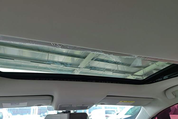 Used FORTHING Joyear S50 2017 1.6L CVT Luxury Model Headliner