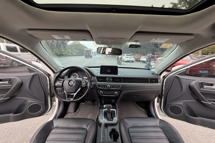 Used FORTHING Joyear S50 2017 1.6L CVT Luxury Model Interior 1