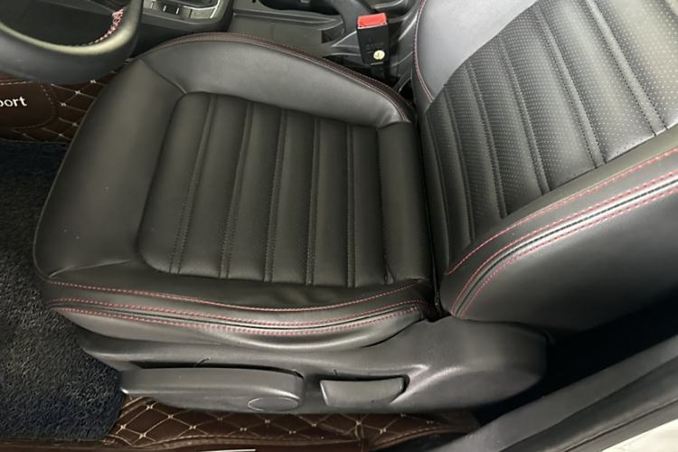 Used FORTHING Joyear S50 2017 1.5L Manual Luxury Model Interior 5