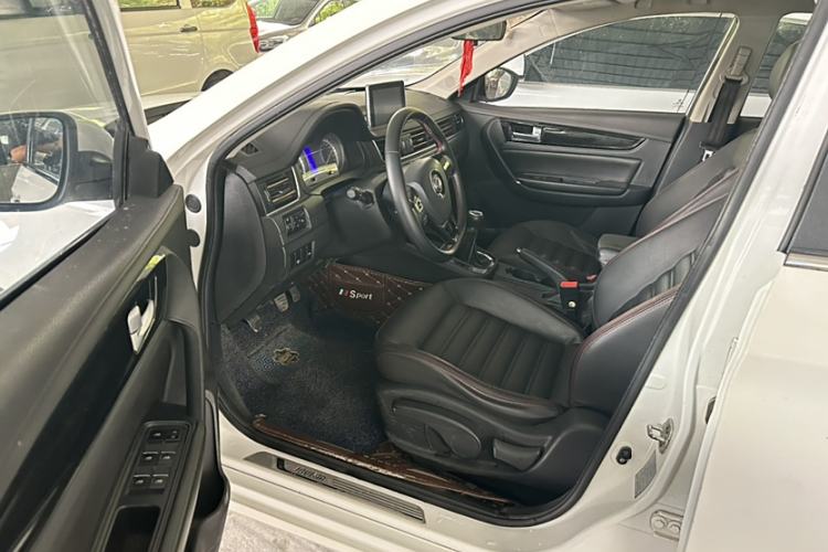Used FORTHING Joyear S50 2017 1.5L Manual Luxury Model Interior 6