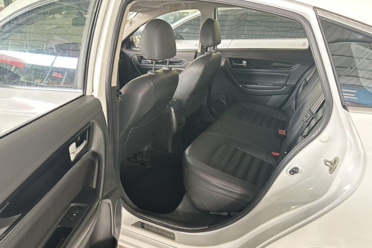 Used FORTHING Joyear S50 2017 1.5L Manual Luxury Model Interior 7