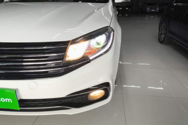 Used FORTHING Joyear S50 2017 1.6L CVT Luxury Model Left Front Headlight