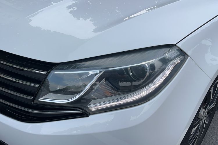 Used FORTHING Joyear S50 2017 1.6L CVT Luxury Model Left Front Headlight