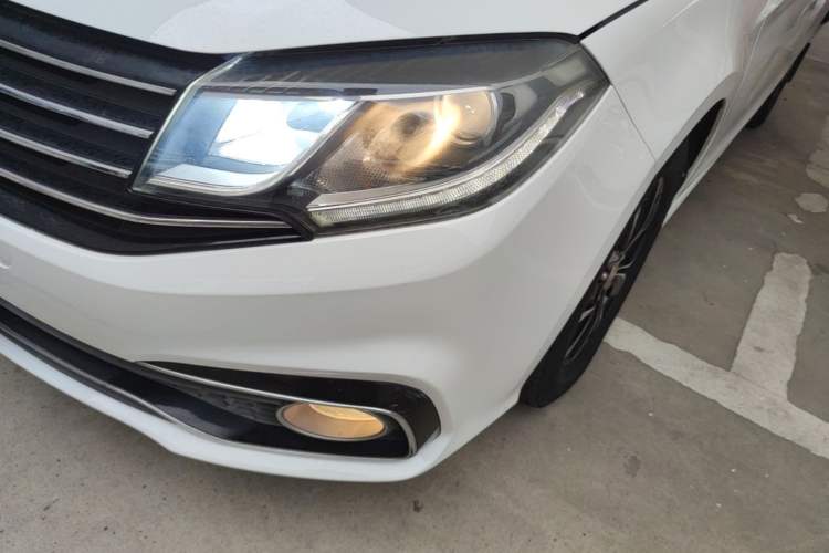 Used FORTHING Joyear S50 2017 1.6L CVT Luxury Model Left Front Headlight