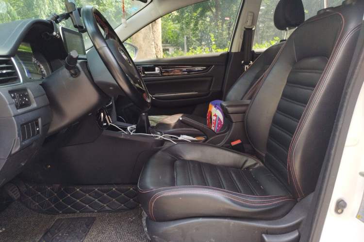 Used FORTHING Joyear S50 2017 1.5L Manual Luxury Version Left Front Seat