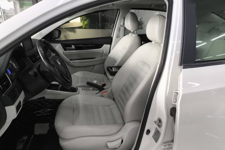 Used FORTHING Joyear S50 2017 1.6L CVT Luxury Model Left Front Seat
