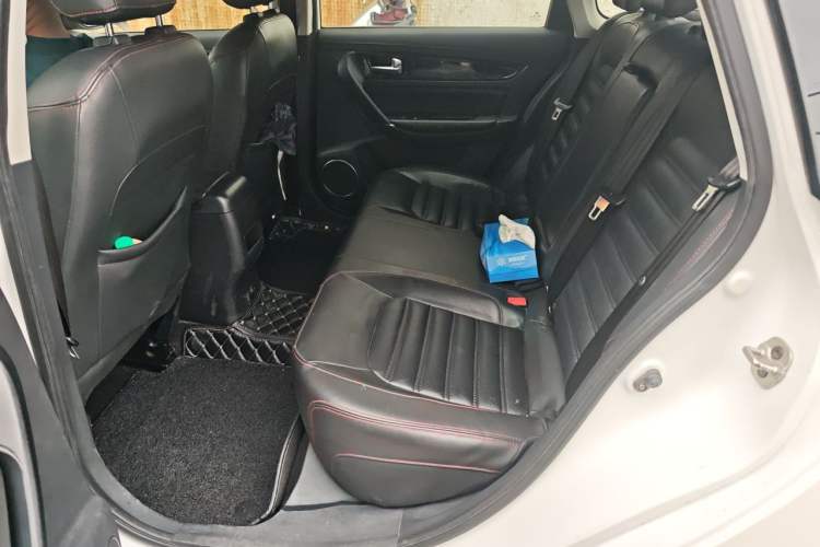 Used FORTHING Joyear S50 2017 1.6L CVT Luxury Model Left Rear Seat