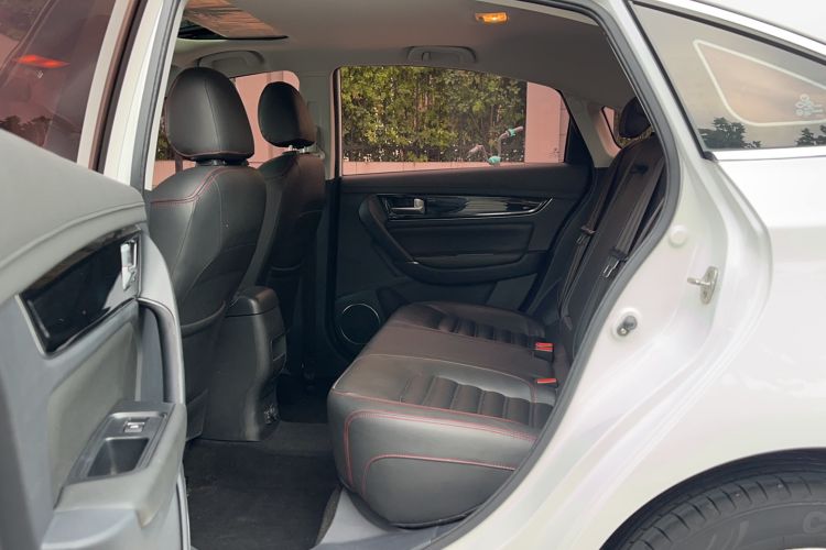 Used FORTHING Joyear S50 2017 1.6L CVT Luxury Model Left Rear Seat