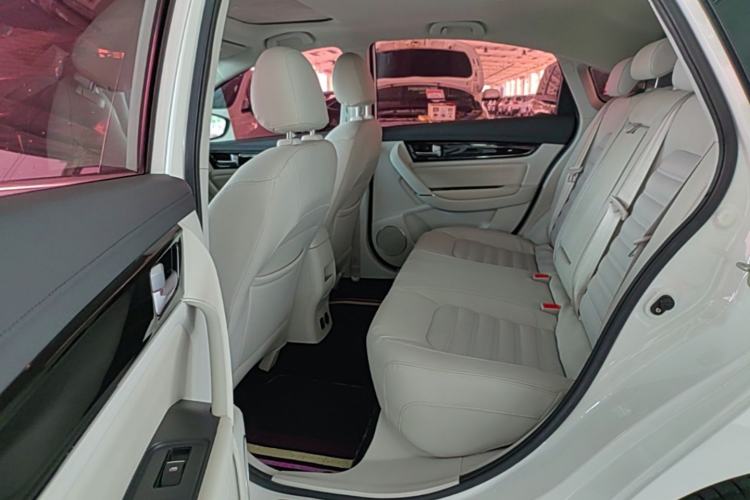 Used FORTHING Joyear S50 2017 1.6L CVT Luxury Model Left Rear Seat