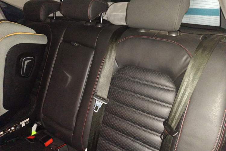Used FORTHING Joyear S50 2017 1.6L CVT Luxury Model Left Rear Seat