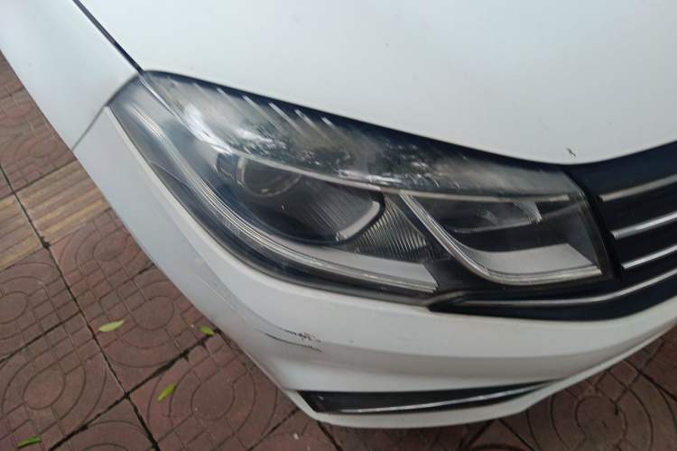 Used FORTHING Joyear S50 2017 1.5L Manual Luxury Version Right Front Headlight