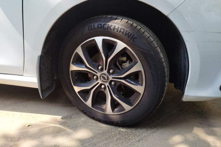 Used FORTHING Joyear S50 2017 1.5L Manual Luxury Version Right Front Wheel Hub