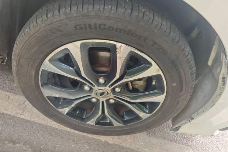 Used FORTHING Joyear S50 2017 1.5L Manual Luxury Model Right Front Wheel Hub
