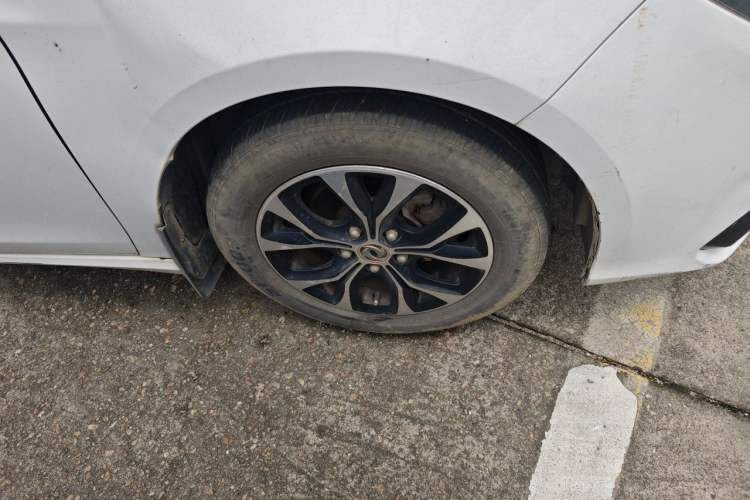 Used FORTHING Joyear S50 2017 1.5L Manual Luxury Model Right Front Wheel Hub