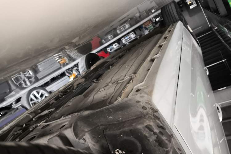 Used FORTHING Joyear S50 2017 1.6L CVT Luxury Model Right Side Sill
