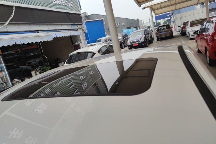 Used FORTHING Joyear S50 2017 1.6L CVT Luxury Model Roof