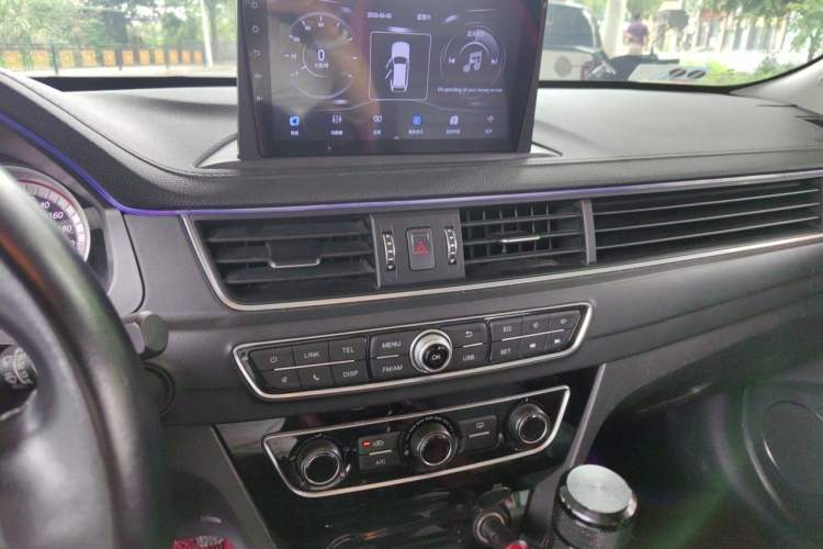 Used FORTHING Joyear S50 2019 1.6L Manual Luxury Model Audio And AC Panel