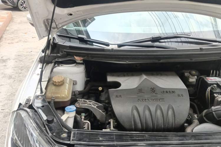 Used FORTHING Joyear S50 2019 1.6L Manual Luxury Model Engine Bay Right