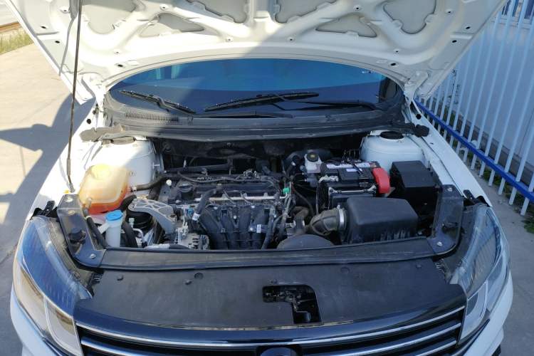 Used FORTHING Joyear S50 2020 1.6L Manual Luxury Model Engine Bay