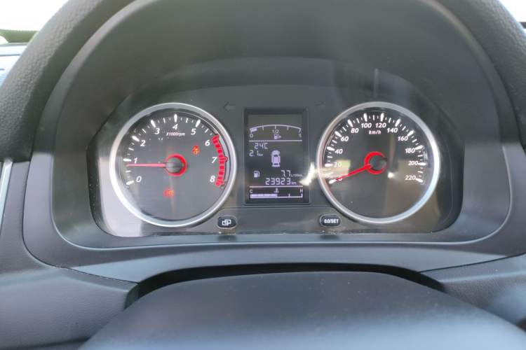 Used FORTHING Joyear S50 2020 1.6L Manual Luxury Model Odometer Close Up