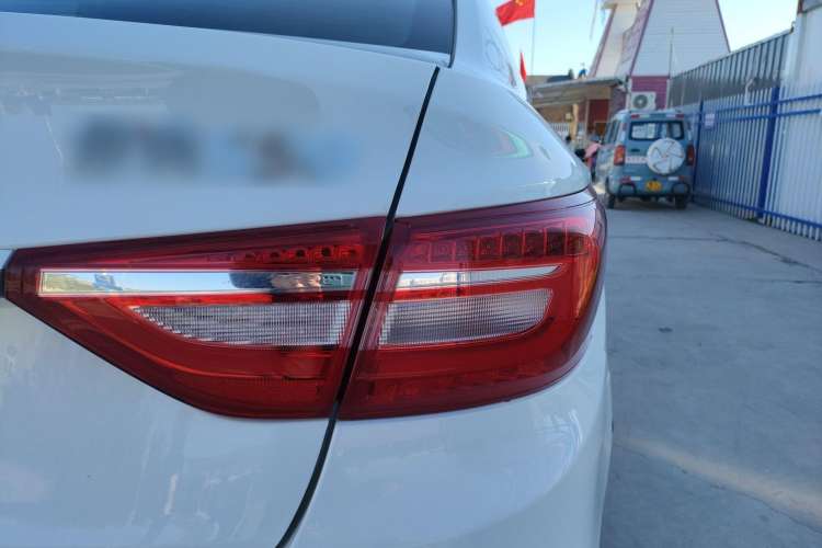 Used FORTHING Joyear S50 2020 1.6L Manual Luxury Model Right Rear Taillight
