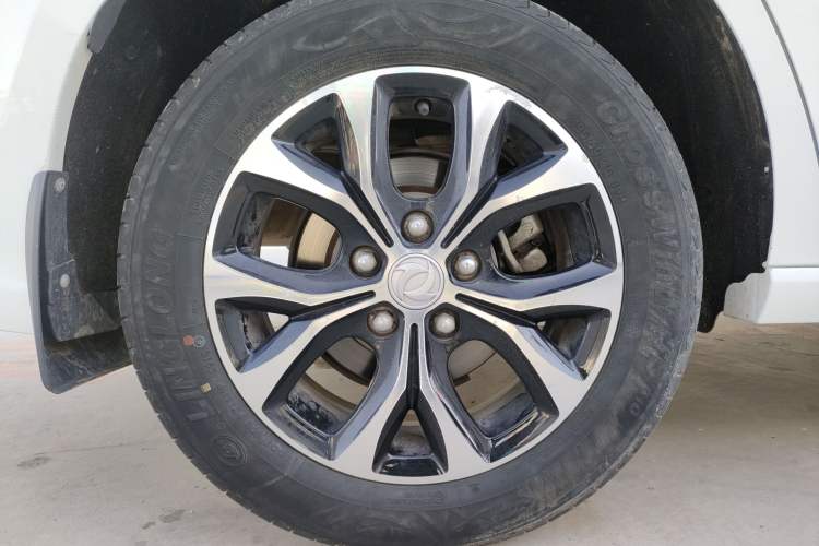 Used FORTHING Joyear S50 2020 1.6L Manual Luxury Model Right Rear Wheel Hub