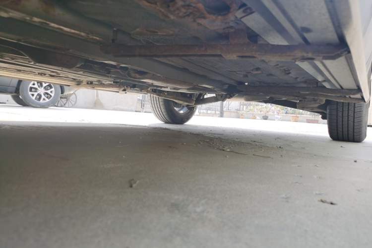 Used FORTHING Joyear SUV 2012 1.6L Luxury Model Chassis Front Left