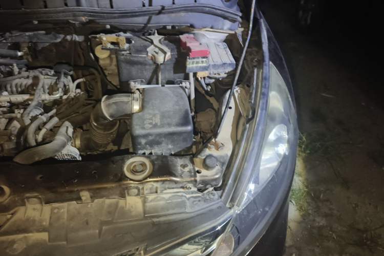 Used FORTHING Joyear SUV 2012 1.6L Comfort Model Engine Bay Left