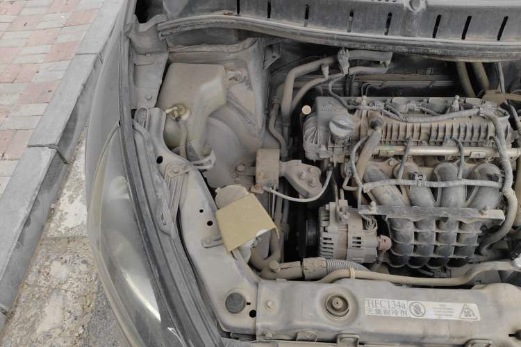Used FORTHING Joyear SUV 2012 1.6L Comfort Model Engine Bay Right