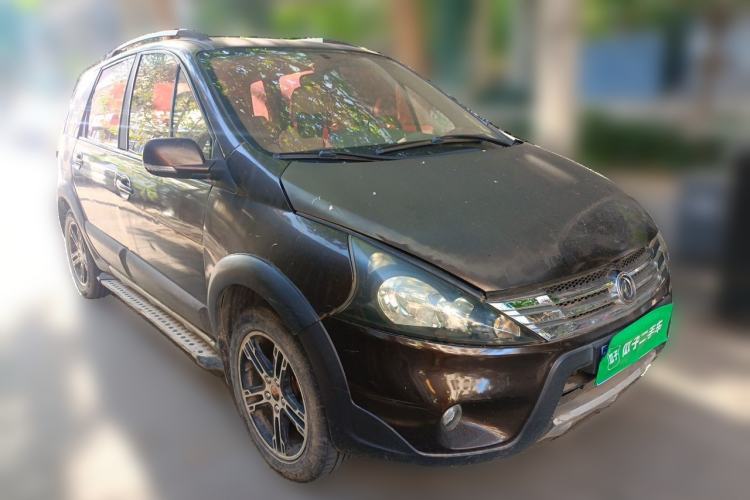 Used FORTHING Joyear SUV 2012 1.6L Luxury Model Front Right 45 Deg