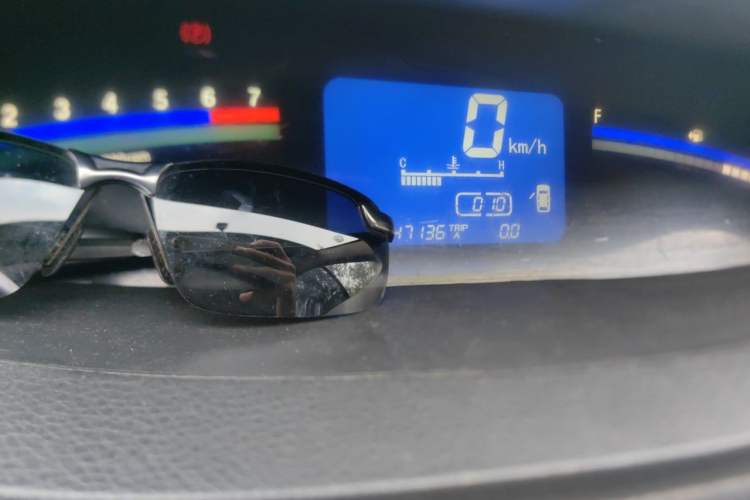 Used FORTHING Joyear SUV 2012 1.6L Luxury Model Odometer Close Up