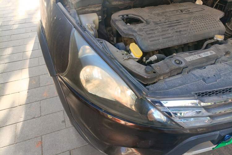 Used FORTHING Joyear SUV 2012 1.6L Luxury Model Right Front Headlight
