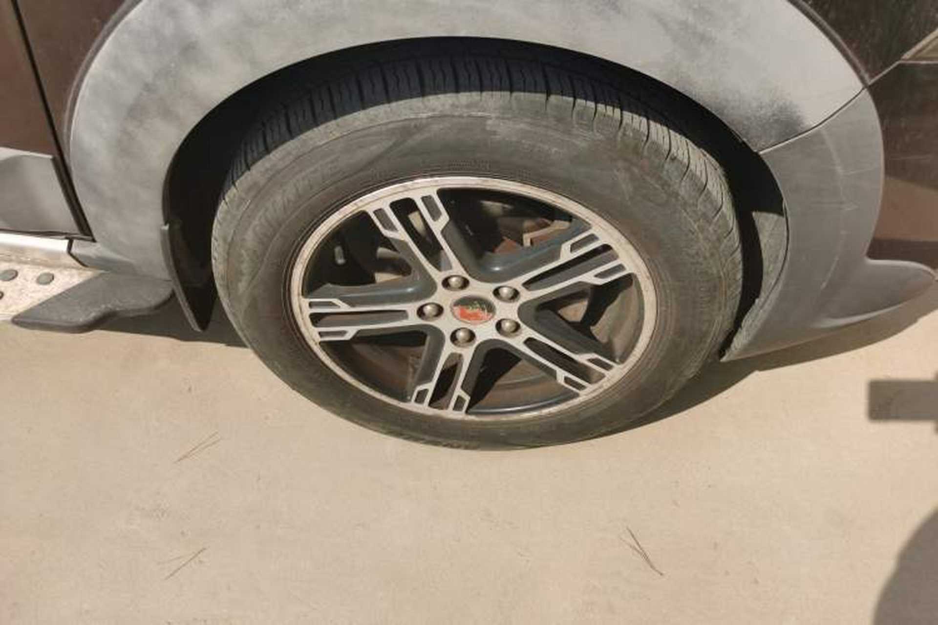 Used FORTHING Joyear SUV 2012 1.6L Luxury Model Right Front Wheel Hub