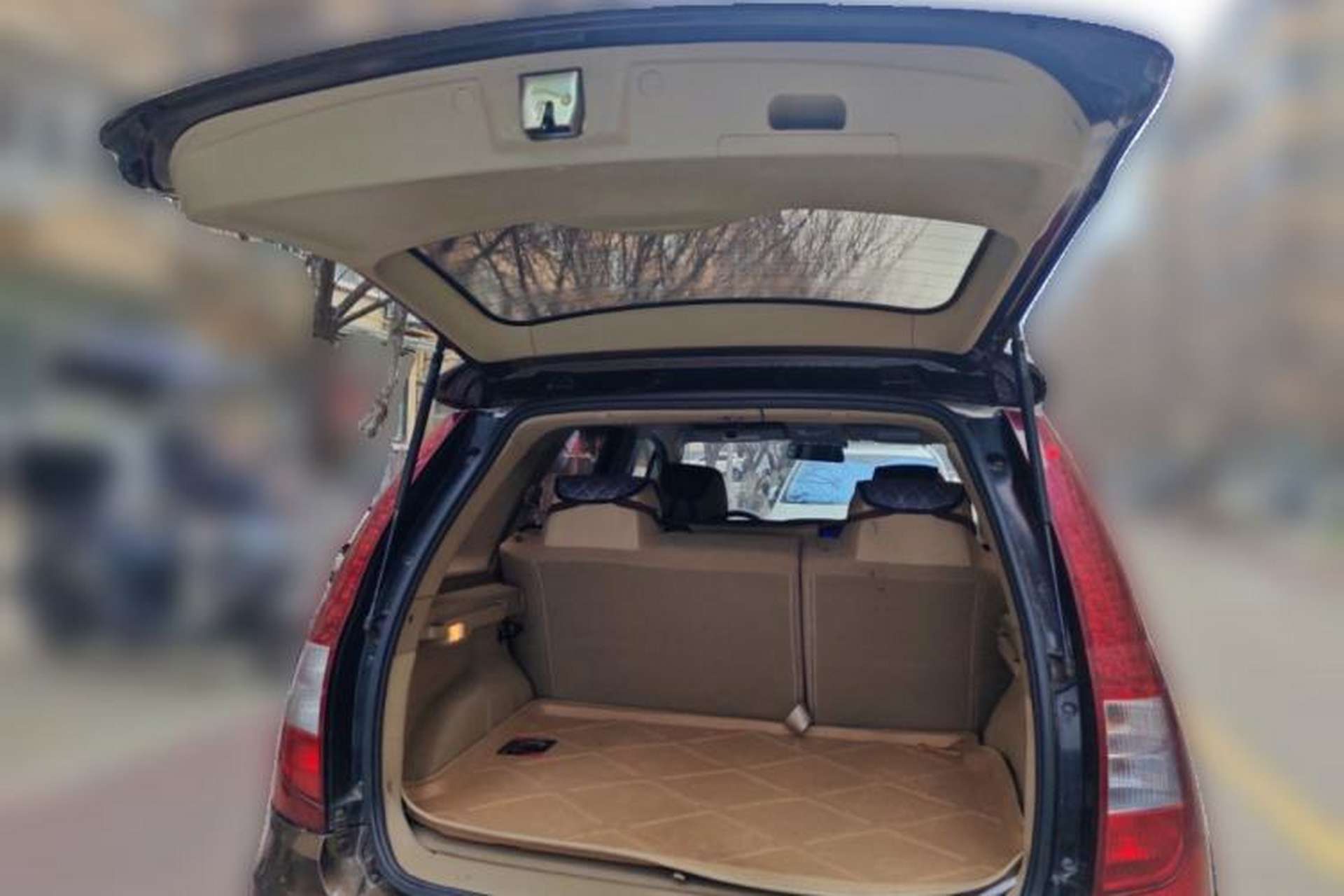 Used FORTHING Joyear SUV 2012 1.6L Luxury Model Trunk