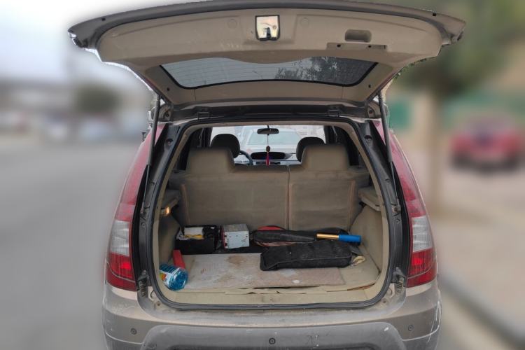 Used FORTHING Joyear SUV 2012 1.6L Comfort Model Trunk