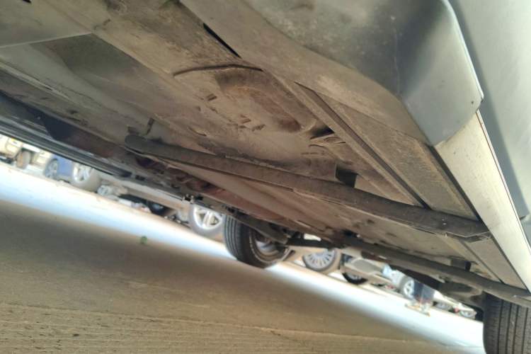 Used FORTHING Joyear SUV 2012 1.6L Luxury Model Chassis Front Left