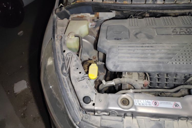 Used FORTHING Joyear SUV 2012 1.6L Comfort Model Engine Bay Right