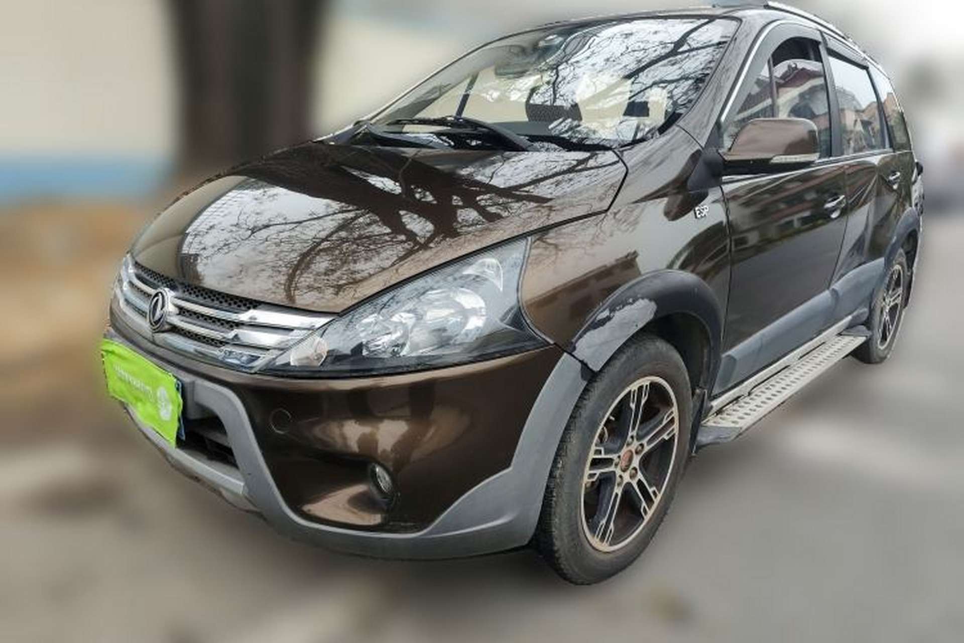 Used FORTHING Joyear SUV 2012 1.6L Luxury Model Front Left 45 Deg
