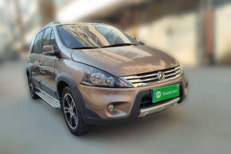 Used FORTHING Joyear SUV 2012 1.6L Luxury Model Front Right 45 Deg