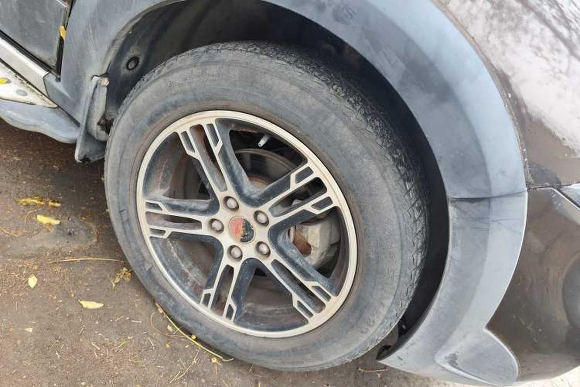 Used FORTHING Joyear SUV 2012 1.6L Luxury Model Right Front Wheel Hub