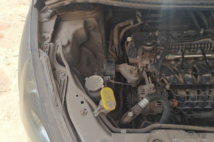 Used FORTHING Joyear SUV 2012 1.6L Deluxe Model Engine Bay Right
