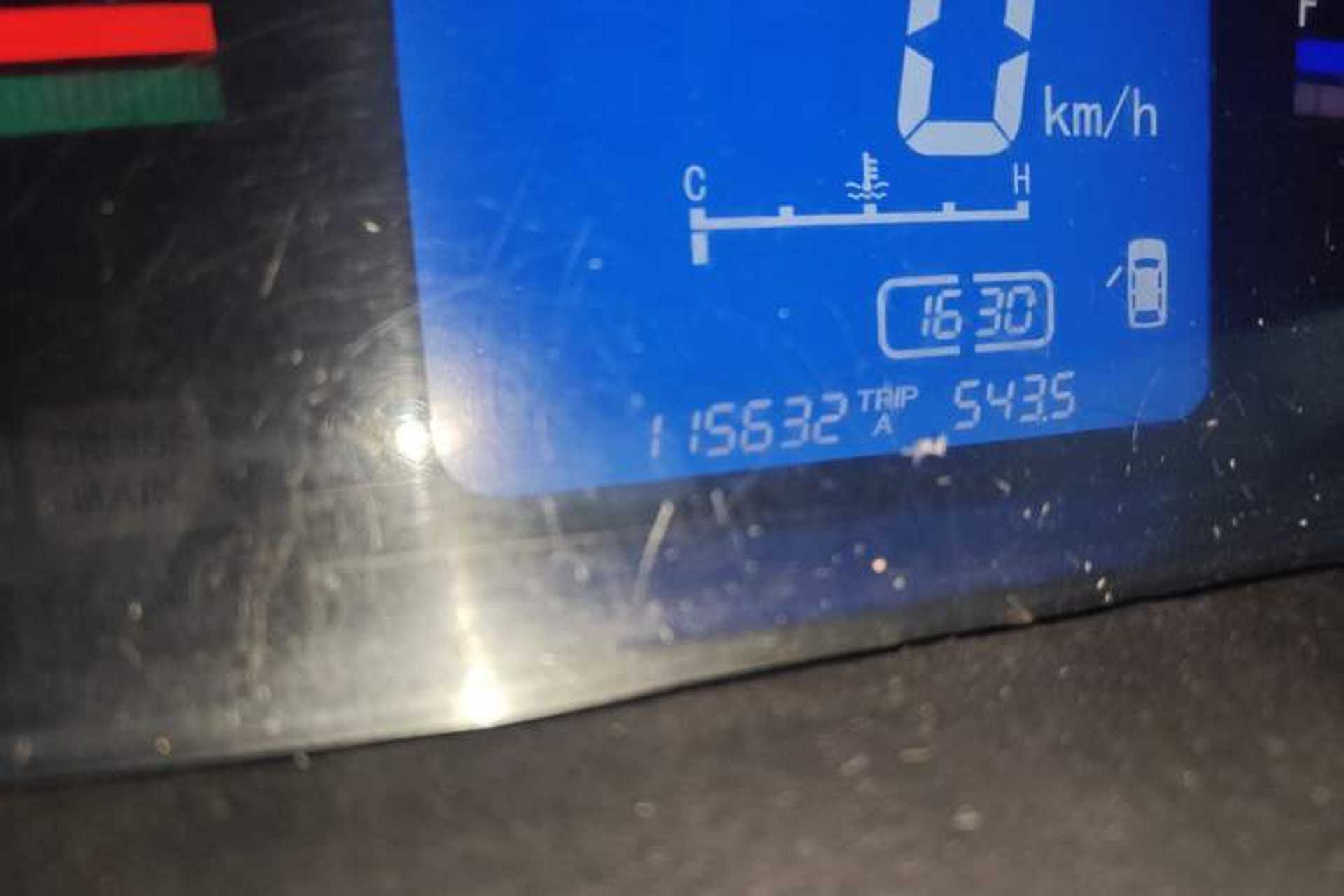 Used FORTHING Joyear SUV 2012 1.6L Luxury Model Odometer Close Up